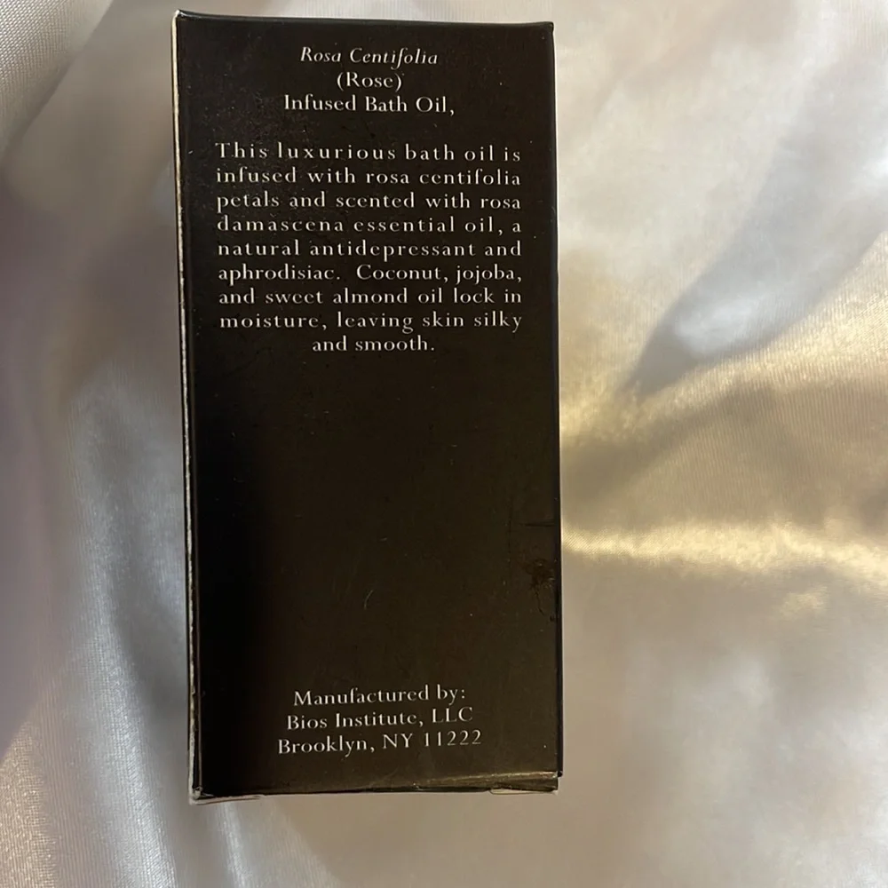 Bios Apothecary Beauty in Health Infused Bath Oil “Rosa centifilia” No. LXI
